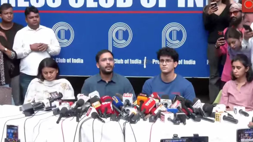 রাষ্ট্র নাগরিকদের বিরুদ্ধে যুদ্ধে নেমেছে, লড়াই চলবে: সংবাদ সম্মেলনে ককরোচরা