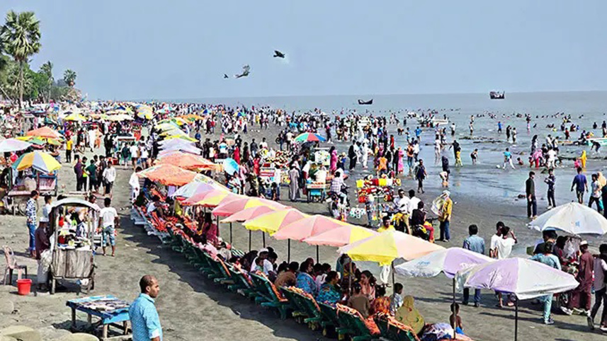 মামলা দেওয়ার ভয় দেখিয়ে টাকা আদায়ের অভিযোগ