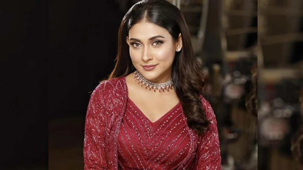 ‘বেশি ভালো ভালো নয়’, ফেসবুক পোস্টে মেহজাবীন