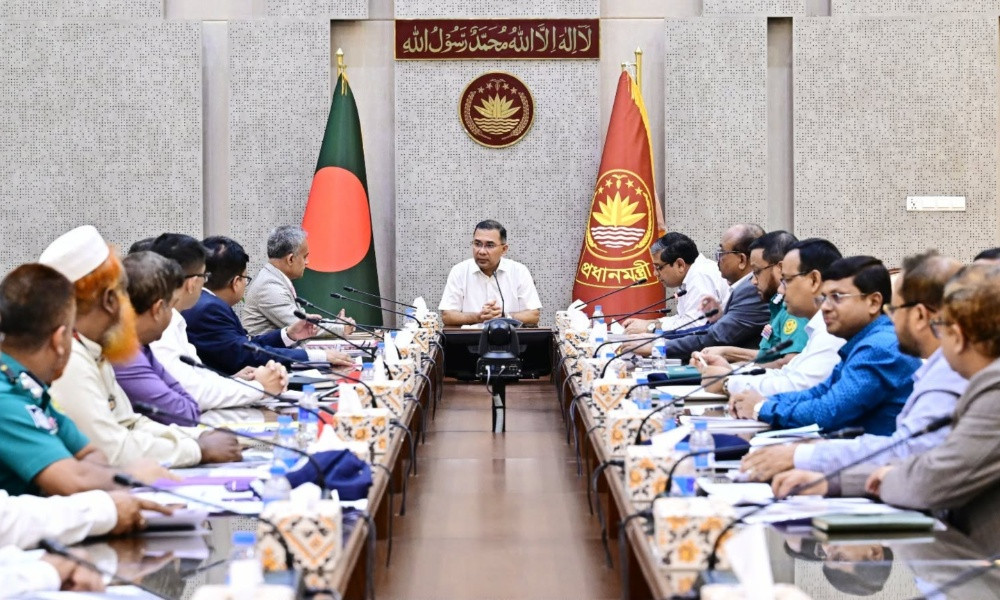 গণপরিবহন ব্যবস্থাপনা নিয়ে বৈঠকে প্রধানমন্ত্রী