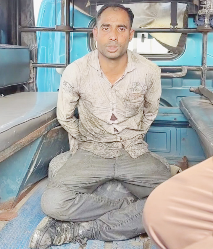 পূবাইলে স্ত্রীকে গলা কেটে হত্যার অভিযোগ, ঘাতক স্বামী আটক