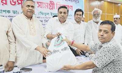 দুর্গাপূজা উপলক্ষে চার শতাধিক মন্দিরে গাজীপুর জেলা পরিষদের উপহার