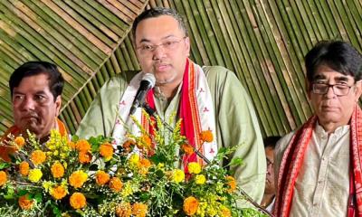 সংখ্যালঘু-গুরু বিভাজন নয়, পরিচয় হবে বাংলাদেশি