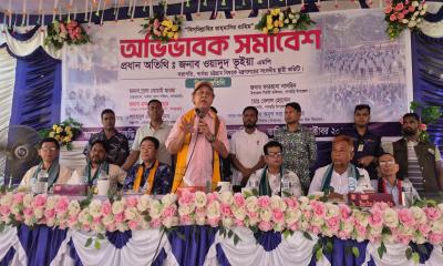 অবৈধ অস্ত্রধারীদের অস্ত্র রেখে আলোচনায় বসার আহবান
