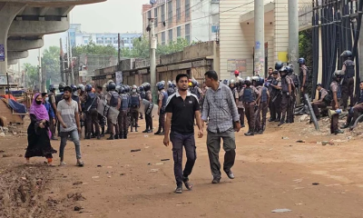 থমথমে আশুলিয়া, ১৩ পোশাক কারখানা বন্ধ