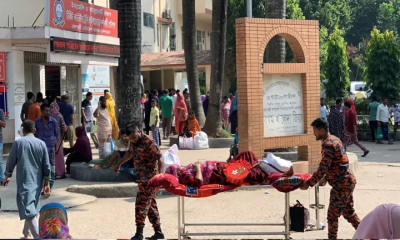 পাঁচ দফা দাবিতে রাজশাহী মেডিকেল কলেজ হাসপাতালে ইন্টার্ন চিকিৎসকদের কর্মবিরতি