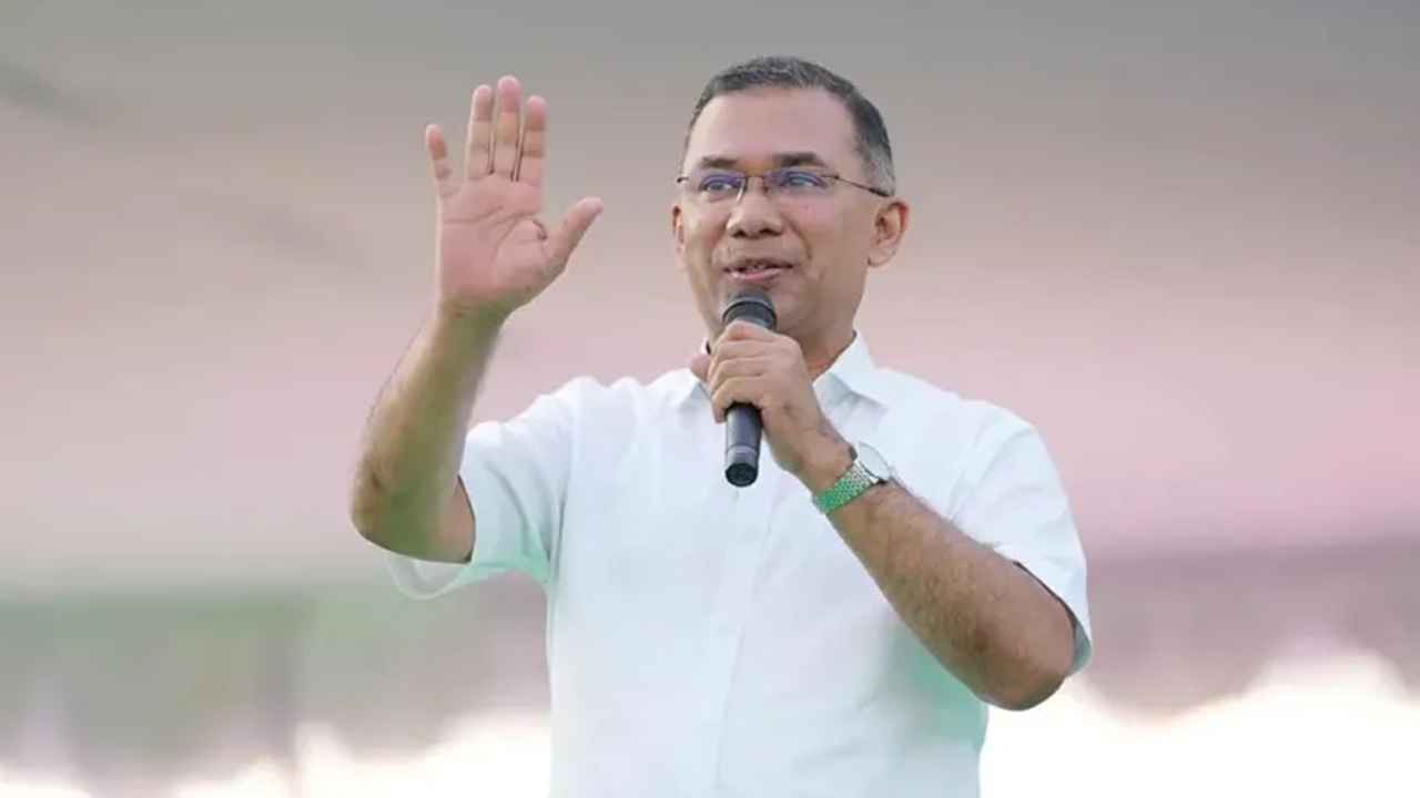 খুলনায় পৌঁছেছেন প্রধানমন্ত্রী