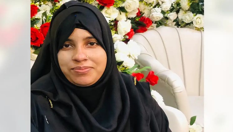 অগ্নিদগ্ধ হয়ে না ফেরার দেশে দুই সন্তানের জননী