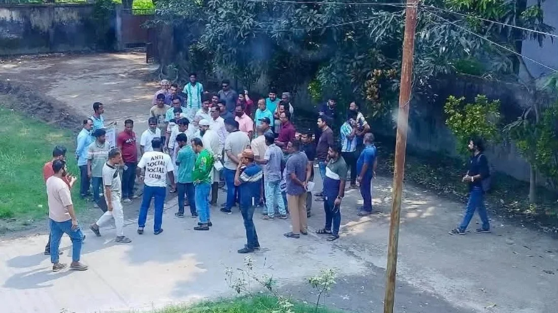 রামেবির উপাচার্যকে পদত্যাগে বাধ্য করার ঘটনায় মামলা, গ্রেপ্তার ১