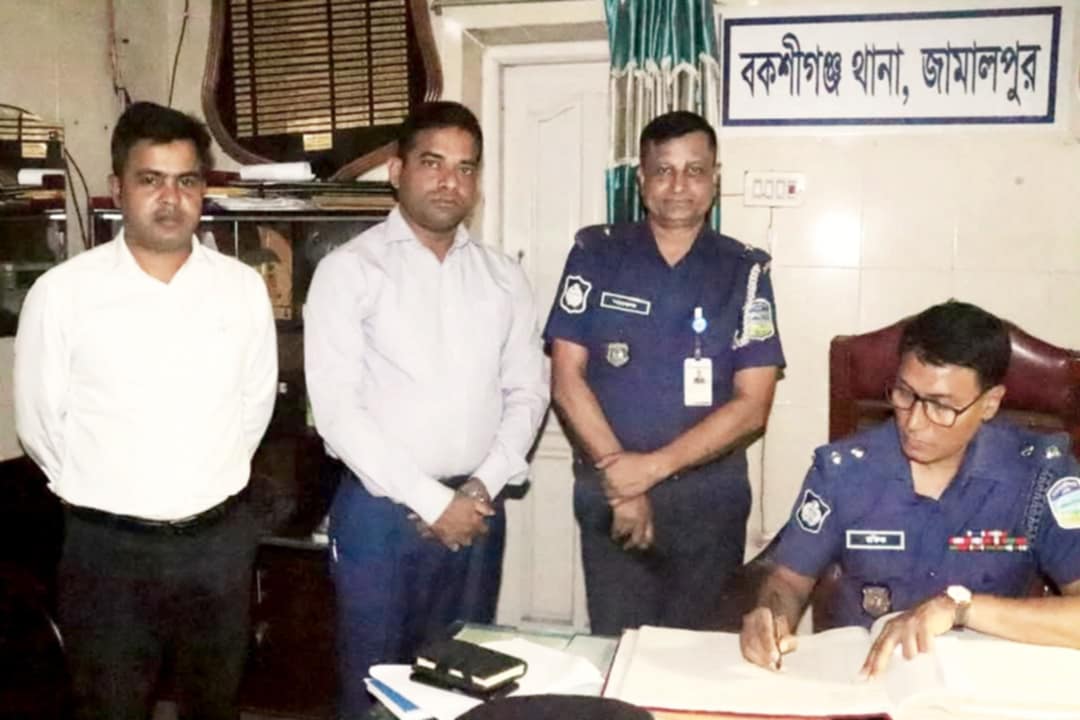 বকশীগঞ্জ থানা বার্ষিক পরিদর্শনে জেলা পুলিশ সুপার