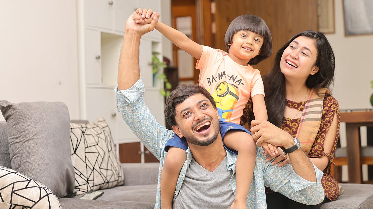 শিশুর বিকাশে কেন মা-বাবা দুজনের ভূমিকাই অপরিহার্য, বৈজ্ঞানিক ব্যাখ্যা কী?